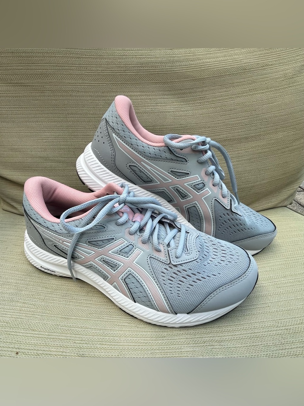 ASICS Women's Light grey and Pink Running Sneakers